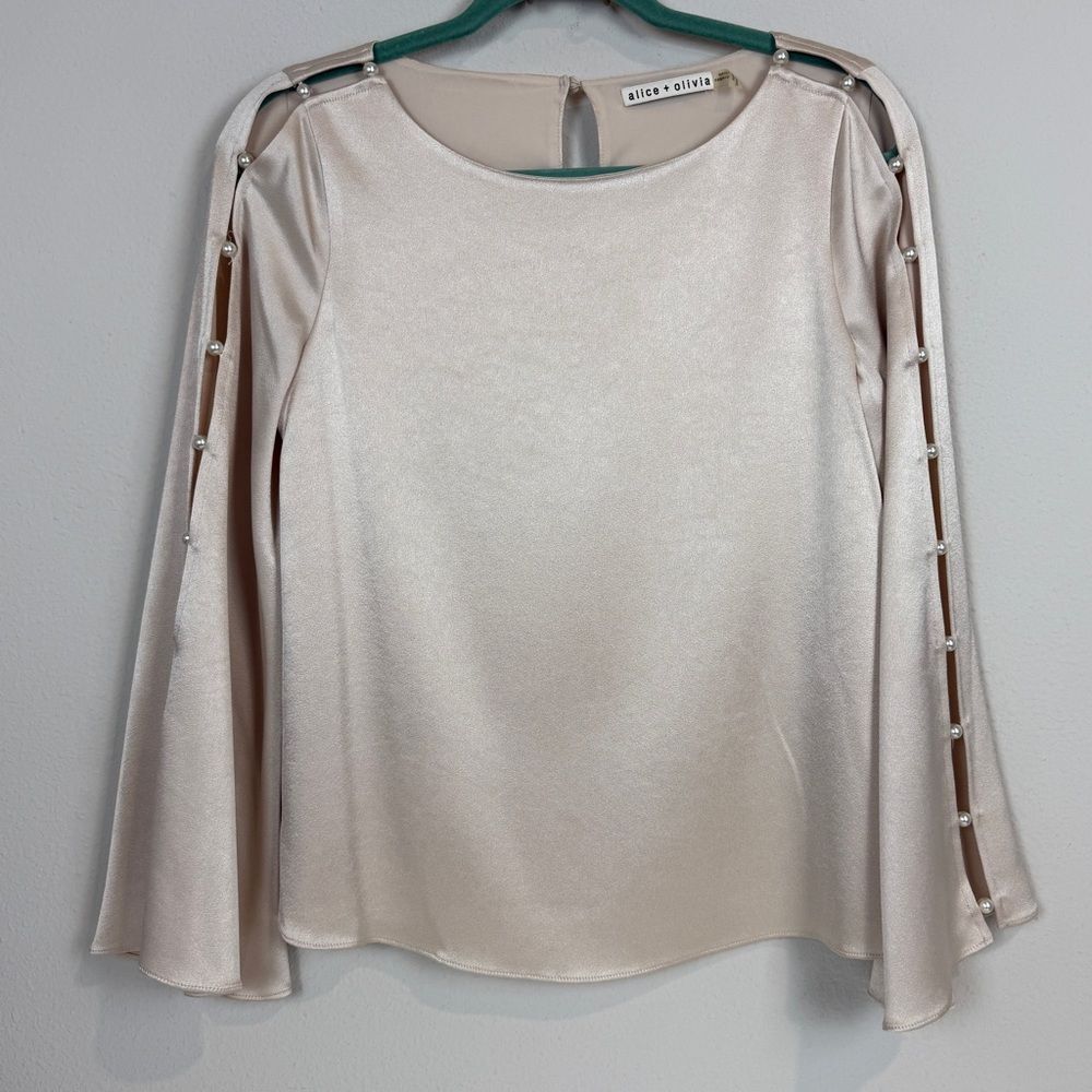Alice + Olivia Genia Ivory Bell Sleeve Pearl Trim Blouse S